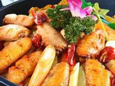 小吃店怎么打开市场呢？四川小吃培训学校提议