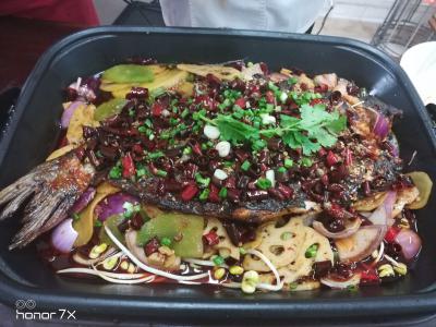 万州烤鱼技术培训哪里好？飘味缘特制烤箱秘方炖煮