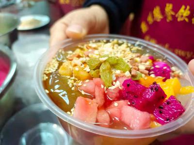 冰粉小吃技术培训学校哪里好？培训各种佐料的搭配
