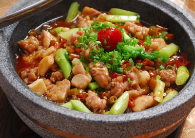 火锅兔技能训练哪里好？底料炒制和汤料调制
