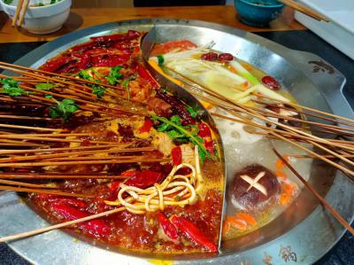 小吃技术培训班哪里好，火锅串串香技术培训学校哪里好？