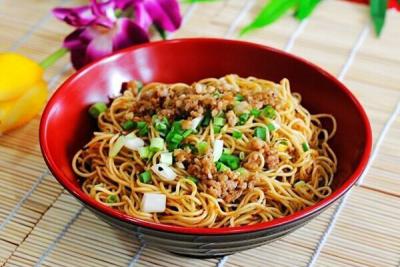  成都餐饮培训机构，宜宾燃面技术培训哪家好？