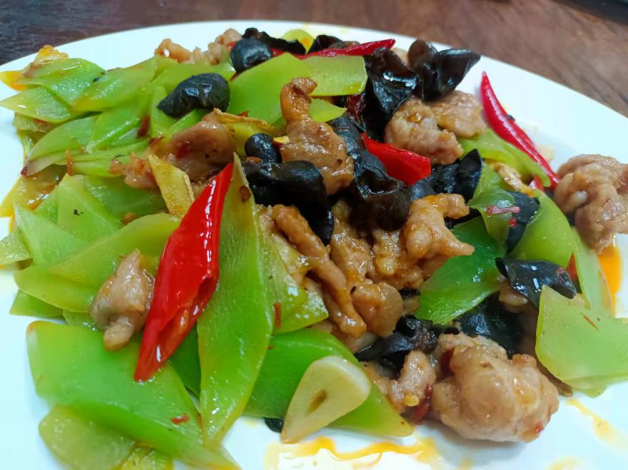 餐饮小吃技术培训学校哪家好？小吃培训机构排名前