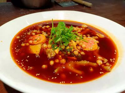 正宗冒菜技术培训班哪家好？西安冒菜技艺培训指南