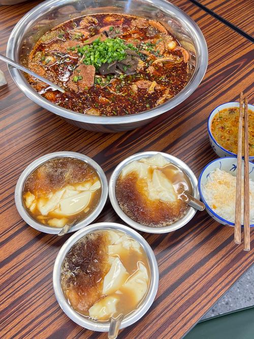 成都冒菜培训需要多少钱_成都冒菜哪里学_成都冒菜实体店培训哪家好