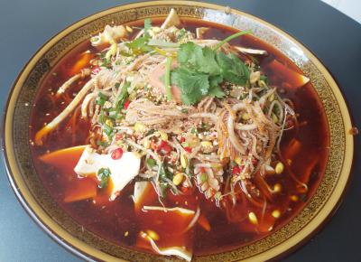 重庆哪里可以学冒菜技术？飘味缘冒菜技术培训全面教学